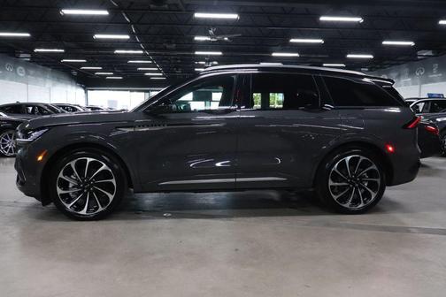 2024 Lincoln Nautilus Black Label
