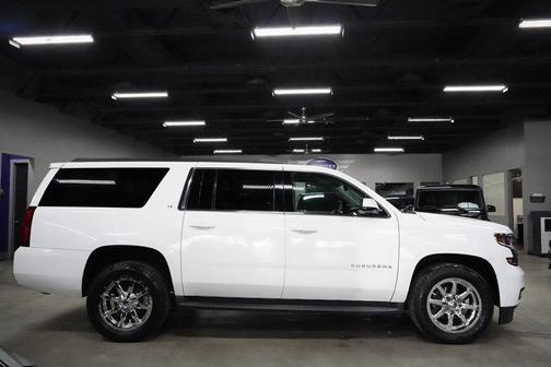 WHITE 2020 Chevrolet Suburban LT
