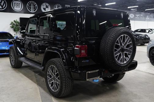 BLACK 2024 Jeep Wrangler 4xe High Altitude