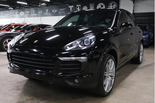 2017 Porsche Cayenne Platinum Edition