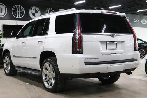 2017 Cadillac Escalade Luxury