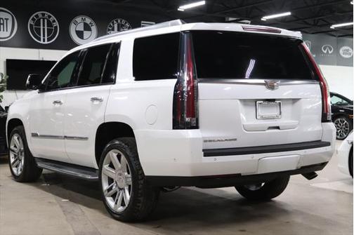 2017 Cadillac Escalade Luxury