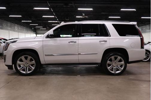 2017 Cadillac Escalade Luxury