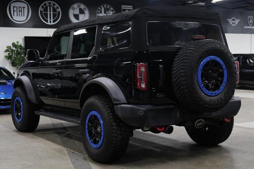Shadow Black 2022 Ford Bronco Wildtrak