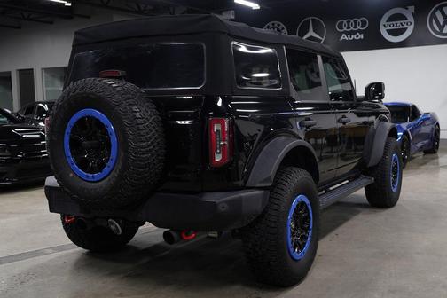 Shadow Black 2022 Ford Bronco Wildtrak