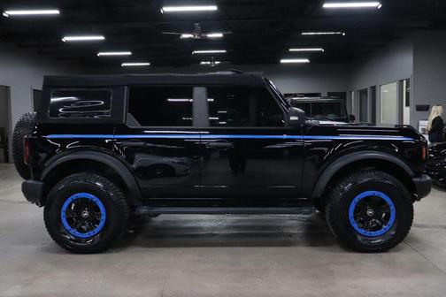 Shadow Black 2022 Ford Bronco Wildtrak