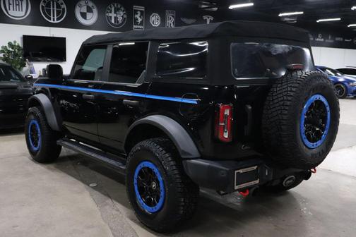 Shadow Black 2022 Ford Bronco Wildtrak