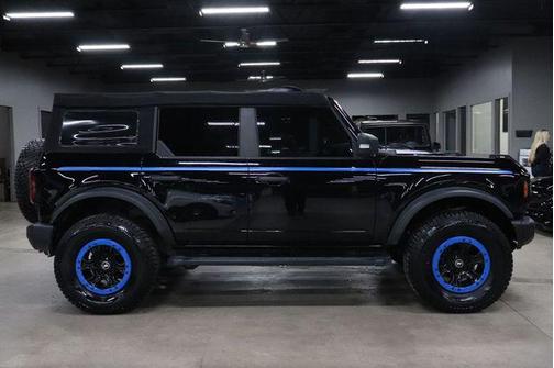 Shadow Black 2022 Ford Bronco Wildtrak