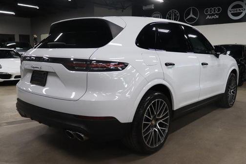 White 2019 Porsche Cayenne S