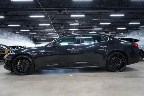 BLACK 2014 Maserati Quattroporte GTS