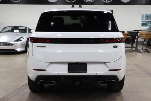 2023 Land Rover Range Rover Sport SE