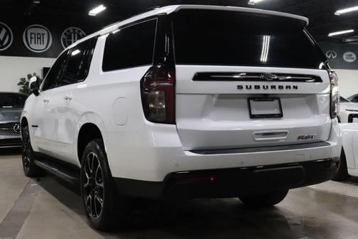 2024 Chevrolet Suburban RST