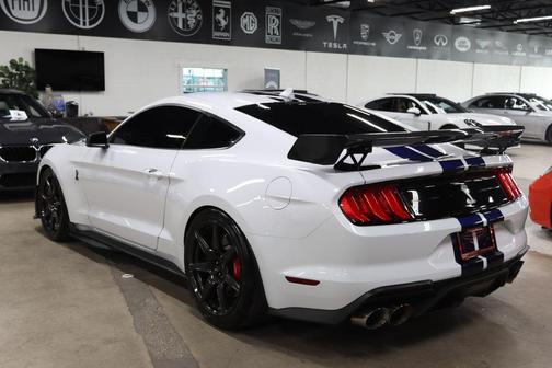 2021 Ford Shelby GT500 Base