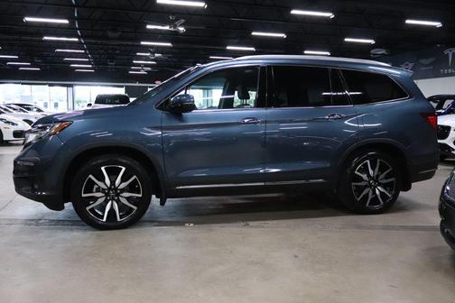 2022 Honda Pilot Touring 8-Passenger