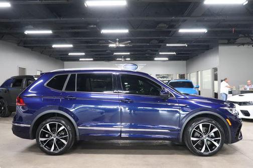 Atlantic Blue Metallic 2022 Volkswagen Tiguan 2.0T SEL R-Line 4MOTION