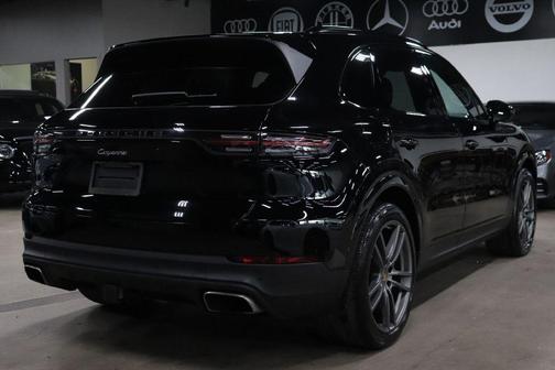 2022 Porsche Cayenne Cayenne