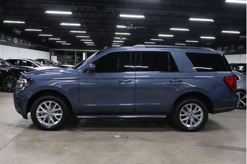 Infinite Blue Metallic Tinted Clearcoat 2023 Ford Expedition XLT