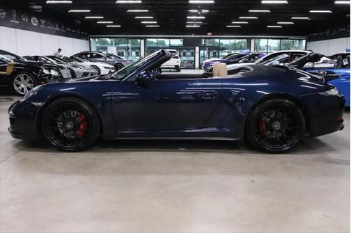 2016 Porsche 911 Carrera 4 GTS