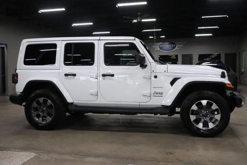 2023 Jeep Wrangler 4-Door Sahara