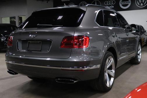 2017 Bentley Bentayga 