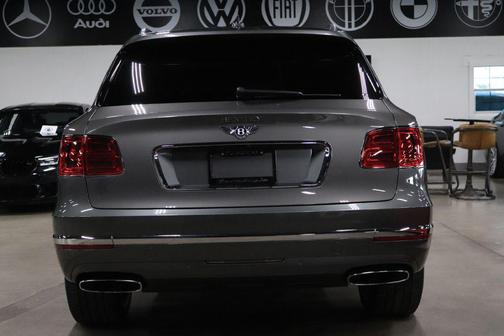 2017 Bentley Bentayga 