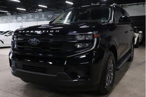 Black Metallic 2025 Ford Expedition Active