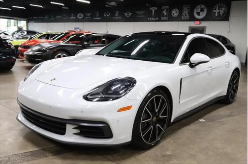 2018 Porsche Panamera Base