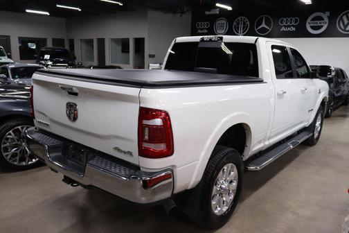 2020 RAM 2500 Laramie Crew Cab 4X4 6'4' Box