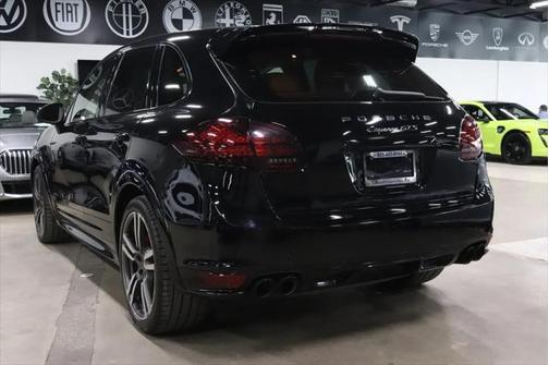 2013 Porsche Cayenne GTS