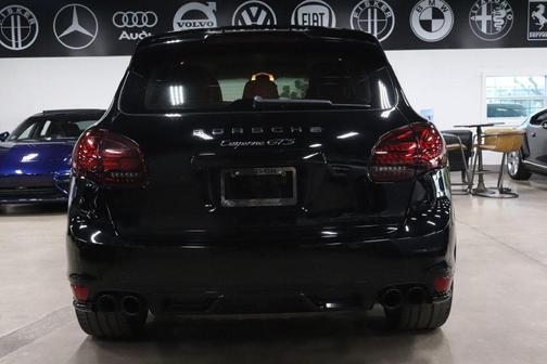 2013 Porsche Cayenne GTS