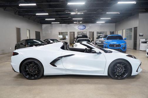Ceramic White 2024 Chevrolet Corvette Stingray w/1LT