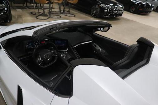 Ceramic White 2024 Chevrolet Corvette Stingray w/1LT