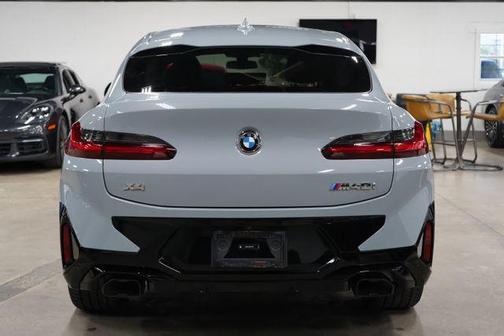 Brooklyn Grey Metallic 2024 BMW X4 M40i