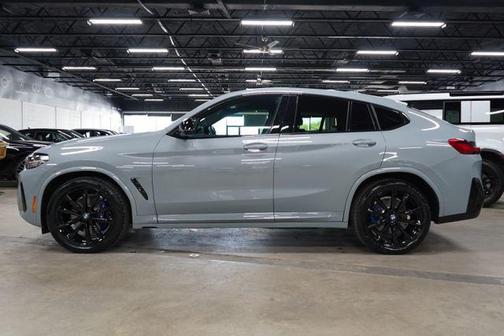 Brooklyn Grey Metallic 2024 BMW X4 M40i