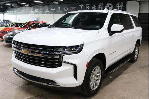 2023 Chevrolet Suburban LT