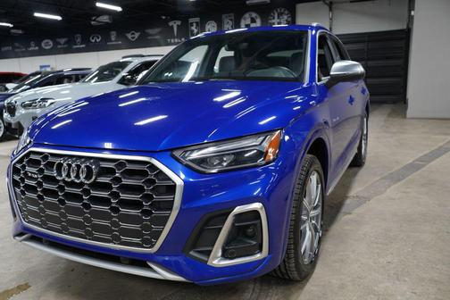 Ultra Blue Metallic 2022 Audi SQ5 3.0T Premium