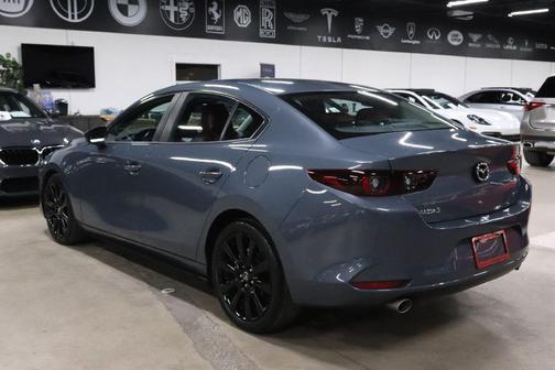 2022 Mazda Mazda3 FWD w/Preferred Package