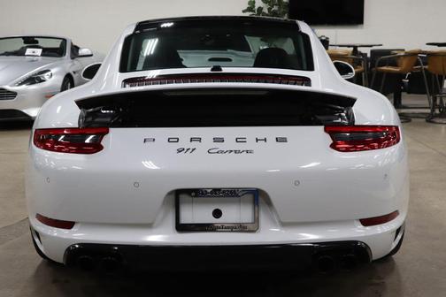 2017 Porsche 911 Carrera