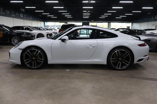 2017 Porsche 911 Carrera