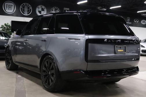 2023 Land Rover Range Rover P400 SE