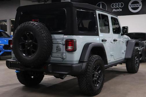 Earl Clearcoat 2024 Jeep Wrangler 4xe Willys