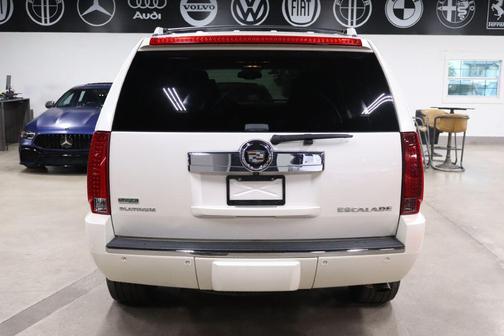 2011 Cadillac Escalade Platinum Edition