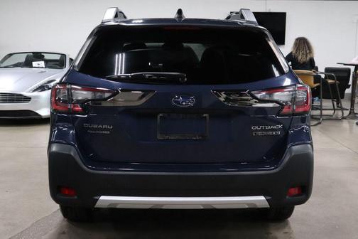 2023 Subaru Outback Touring XT