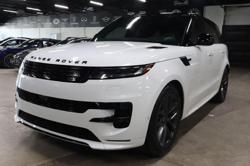 WHITE 2024 Land Rover Range Rover Sport SE