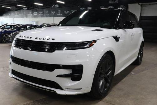 White 2024 Land Rover Range Rover Sport SE