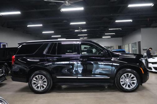 Onyx Black 2025 GMC Yukon Denali