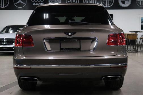 2017 Bentley Bentayga 