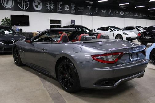2016 Maserati GranTurismo Base