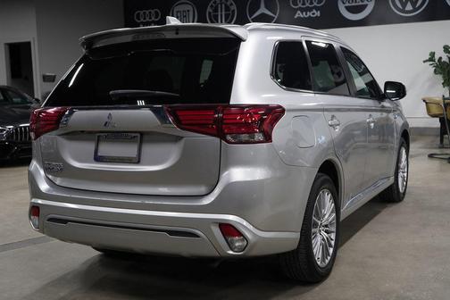 SILVER 2022 Mitsubishi Outlander SEL