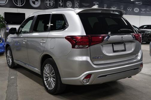 SILVER 2022 Mitsubishi Outlander SEL